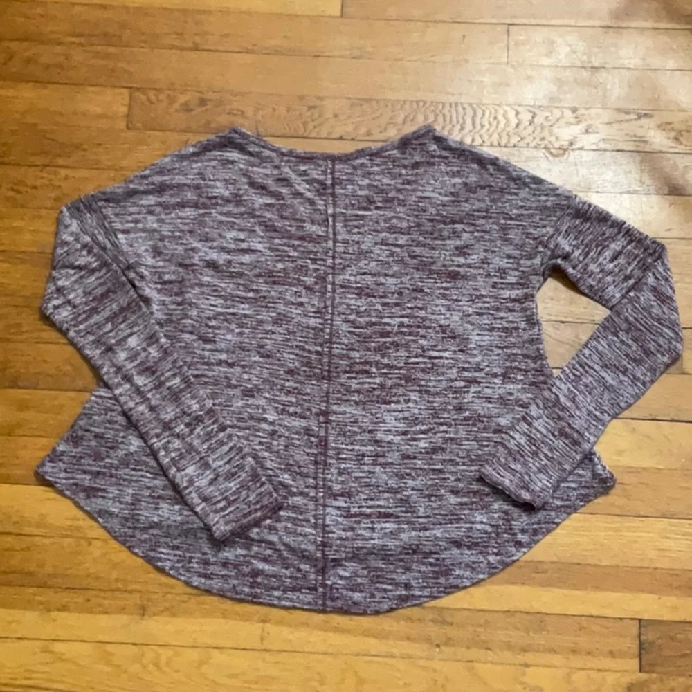 Hollister Long Sleeved Burgundy Medium T-Shirt - Picture 4 of 4